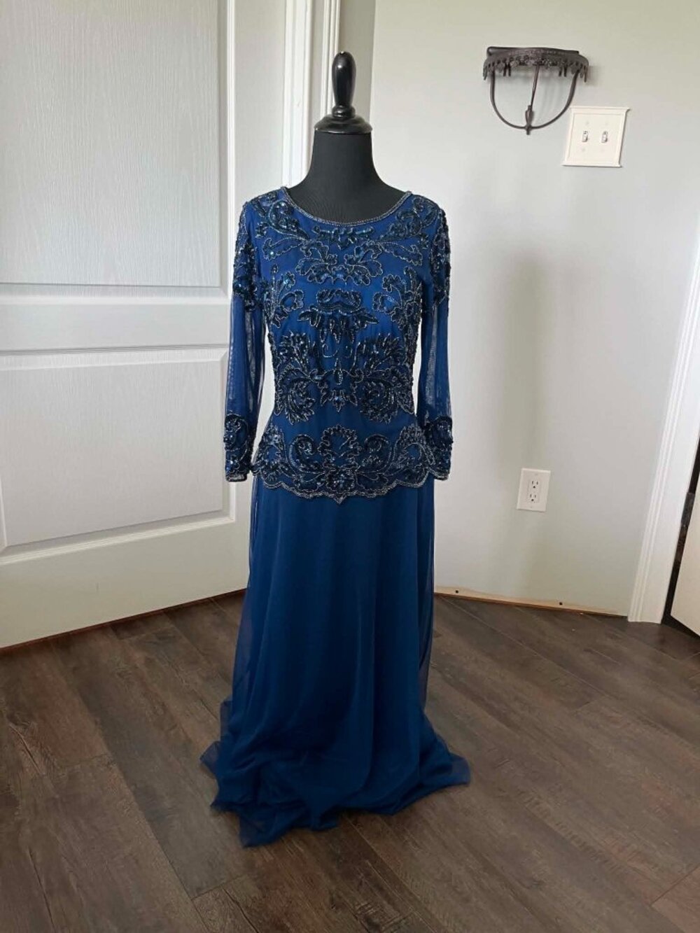 Oleg Cassini Beaded Maxi Dress size 8